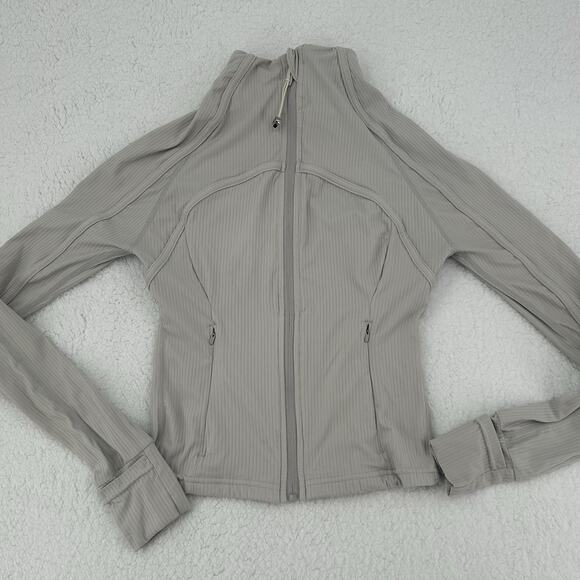 Lululemon Cropped Define Jacket Ribbed Nulu Light Gray Size 2 *Faint Stain* - Picture 12 of 13